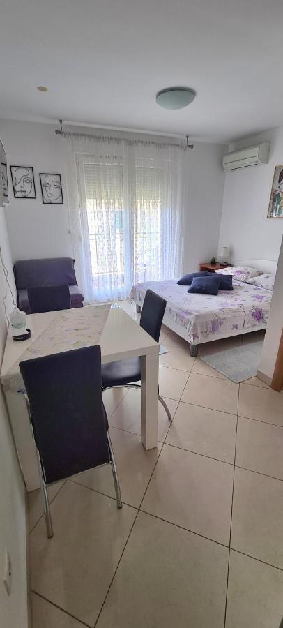 Kaštela Apartman Scotti מראה חיצוני תמונה